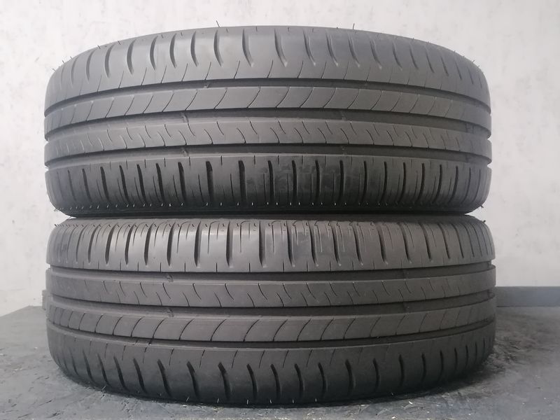 Шини б\у 215/60 R16