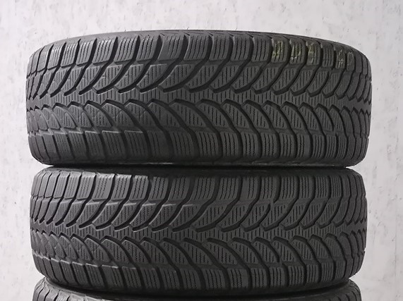 Шини б\у 215/60 R16