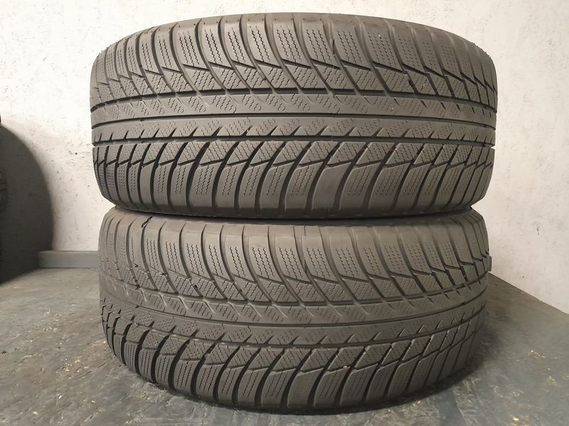 Шини б\у 225/40 R18