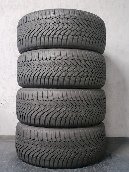 Шини б\у 215/60 R17