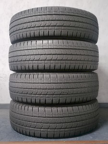 Шини б\у 215/65 R16C