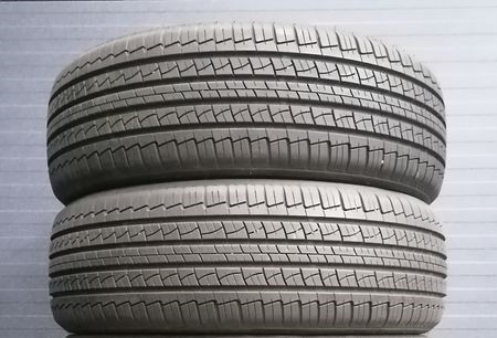 Шини б\у 235/60 R18