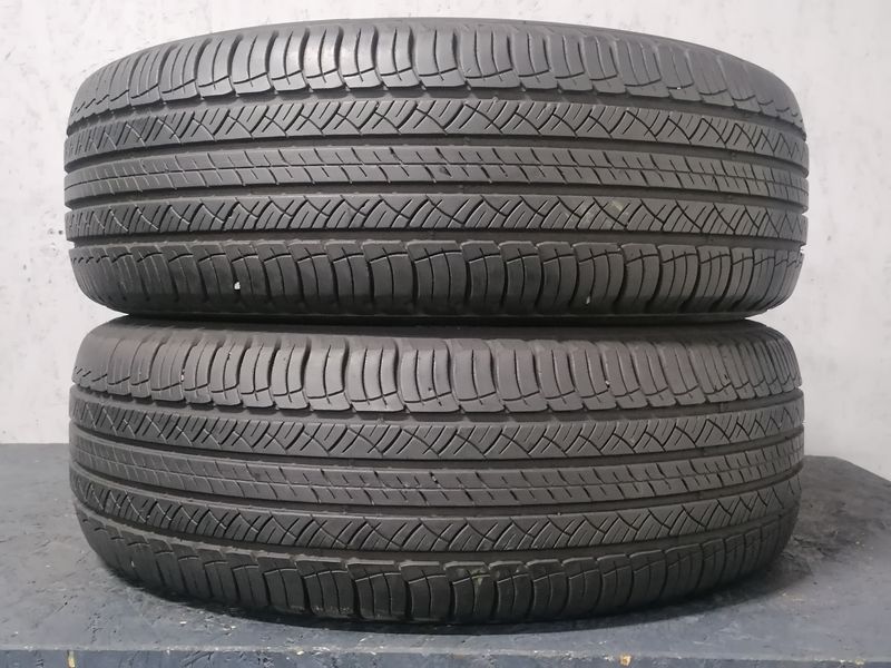 Шини б\у 215/65 R16
