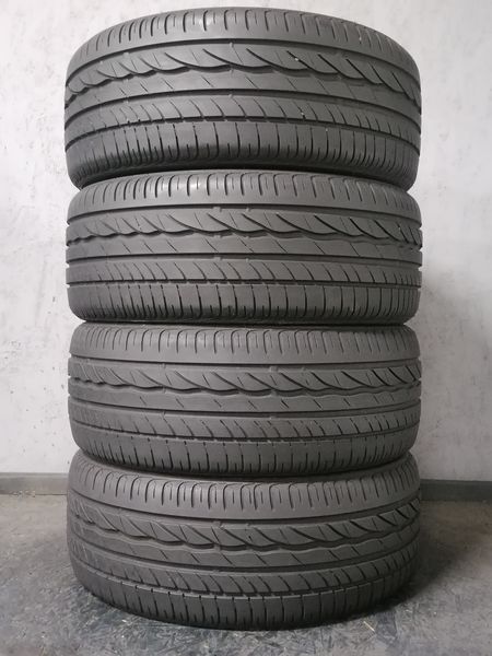 Шини б\у 215/60 R16