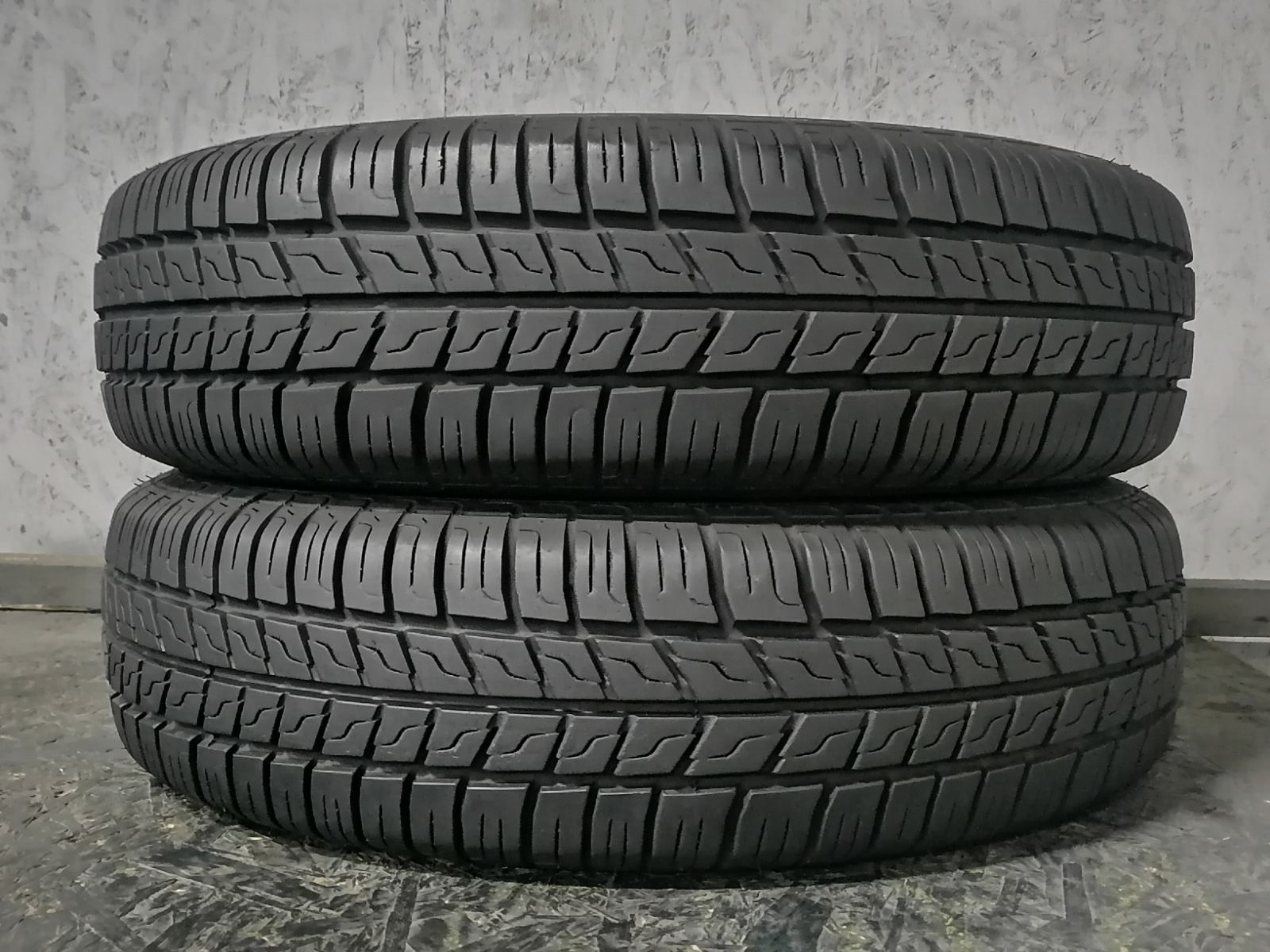 Шини б\у 155/80 R13