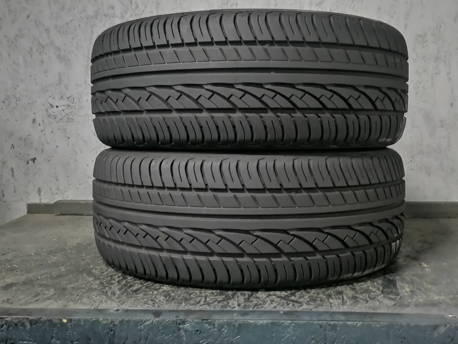 Шини б\у 205/50 R17