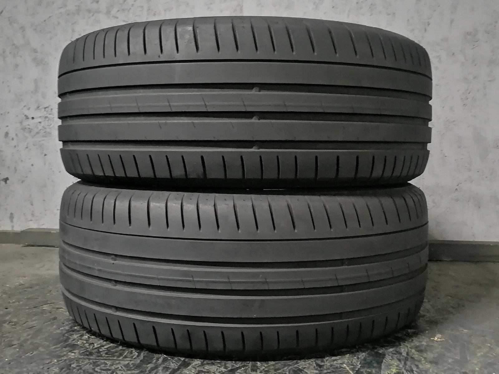 Шини б\у 205/45 R16