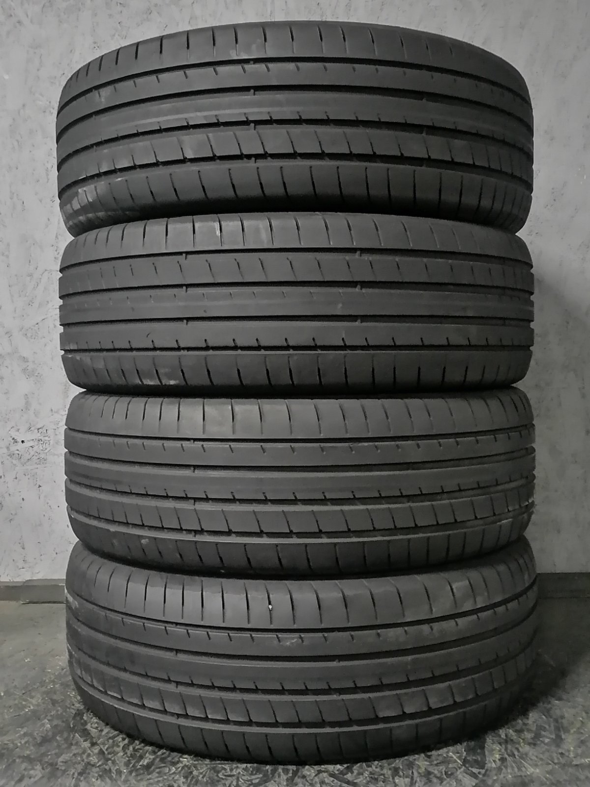 Шини б\у 235/60 R18