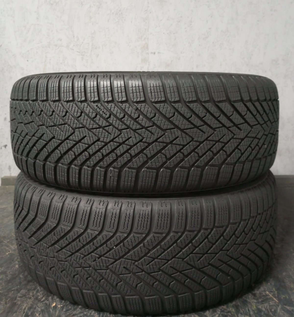 Шини б\у 205/65 R17