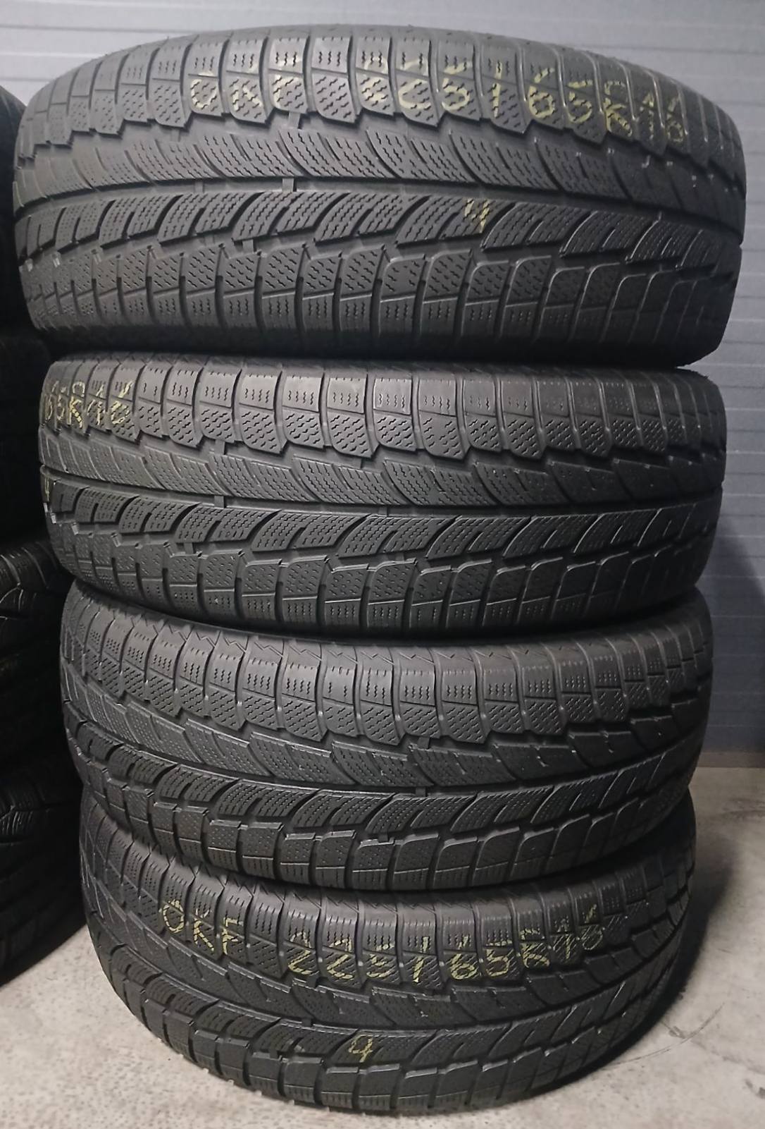 Шини б\у 225/65 R16