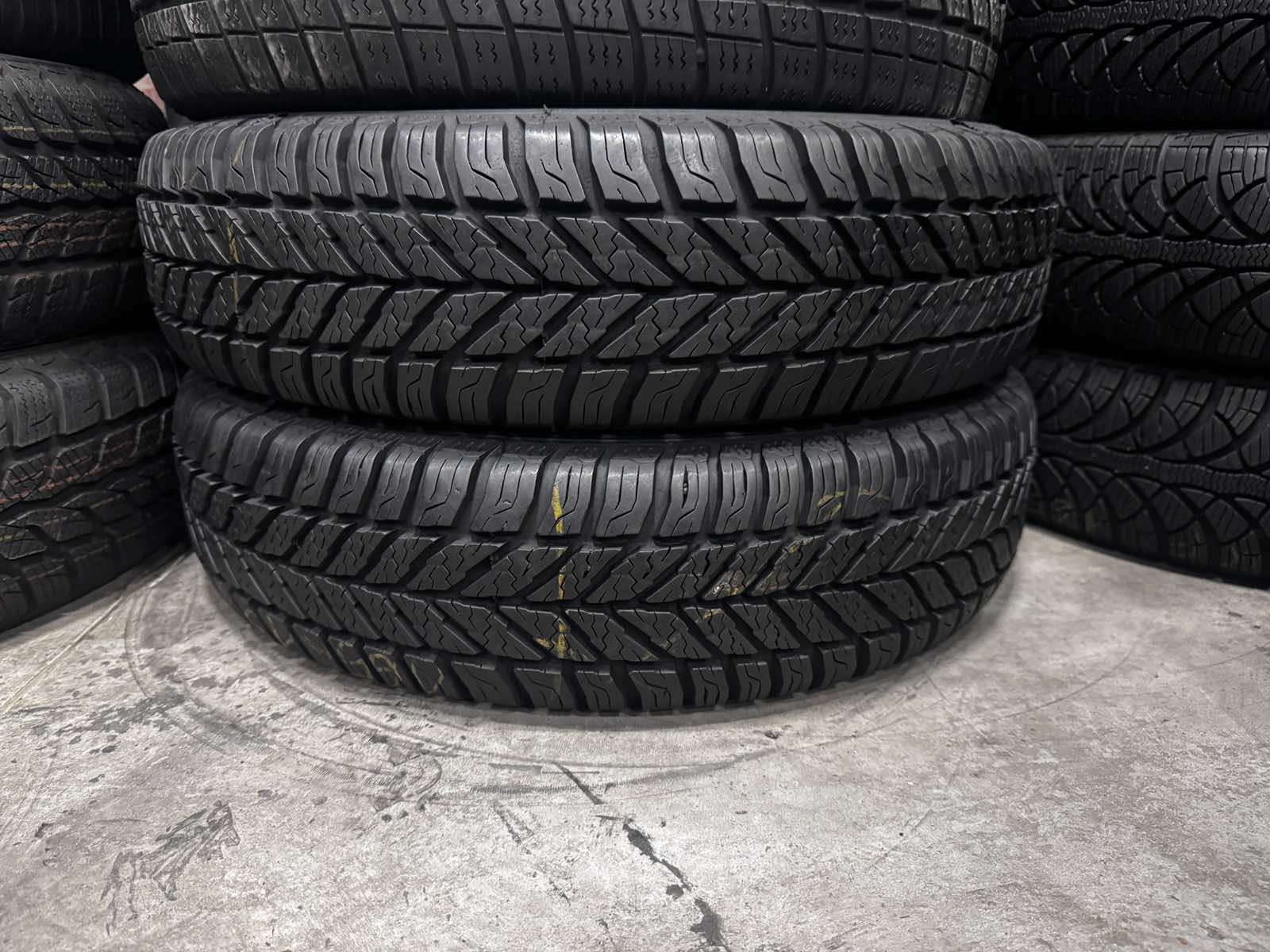 Шини б\у 165/80 R14