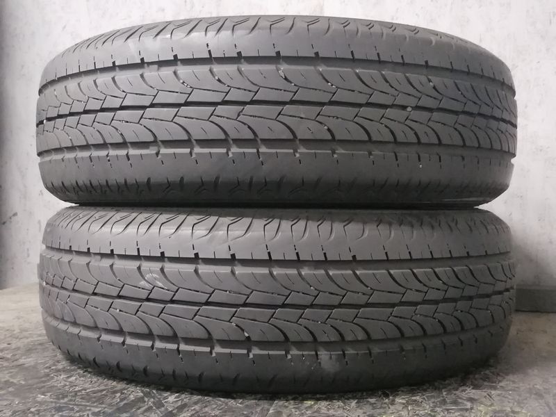Шини б\у 195/70 R15C