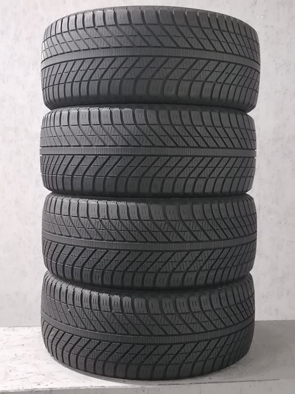 Шини б\у 235/50 R17