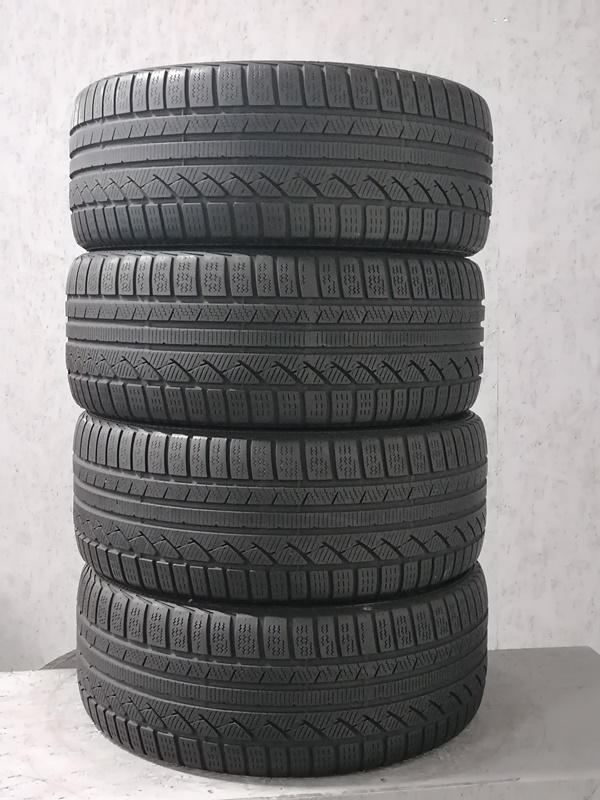 Шини б\у 235/45 R17