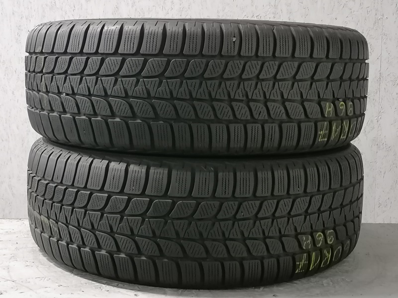 Шини б\у 215/60 R17
