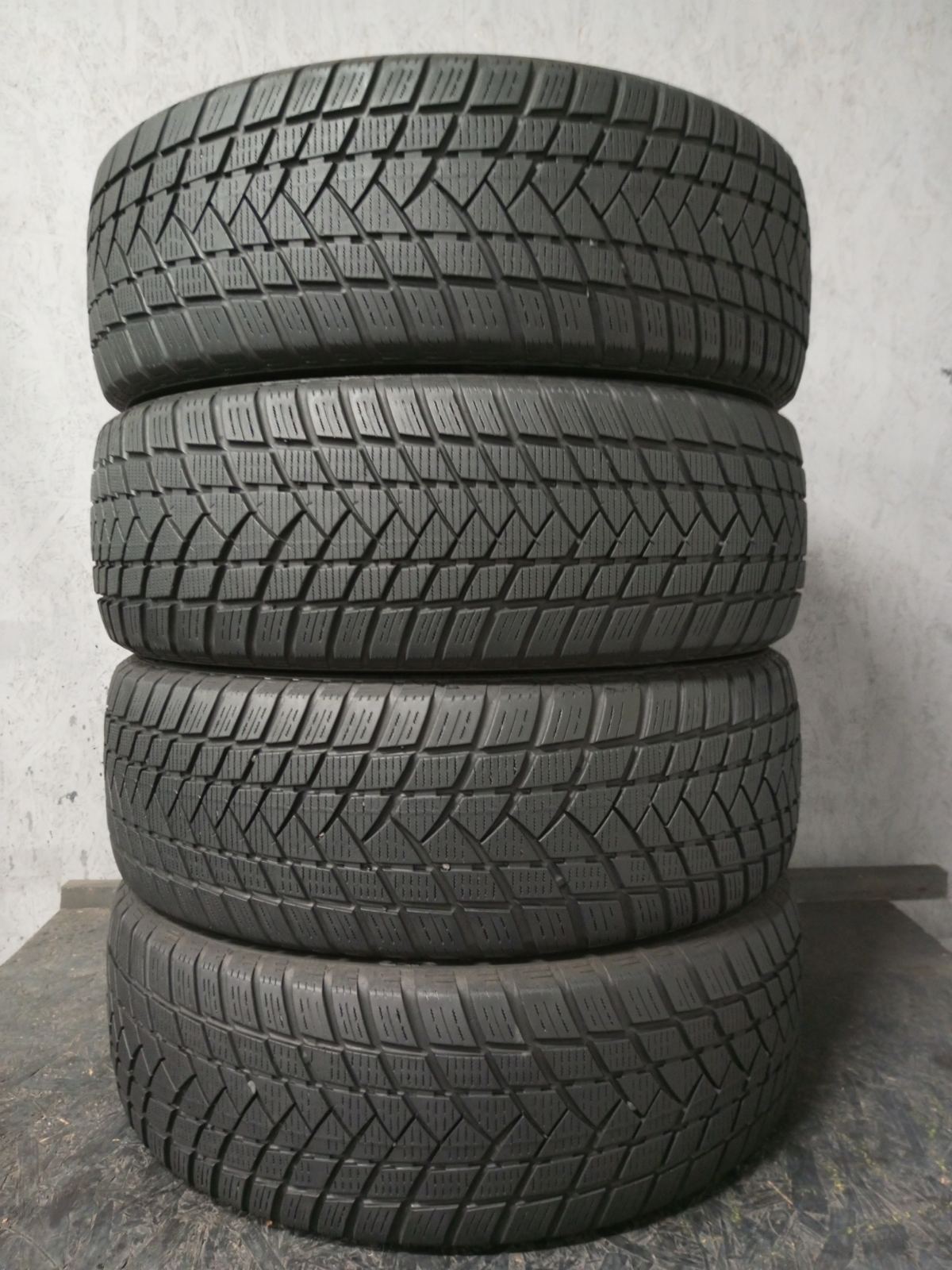 Шини б\у 225/65 R17
