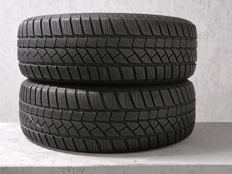 Шини б\у 205/60 R16