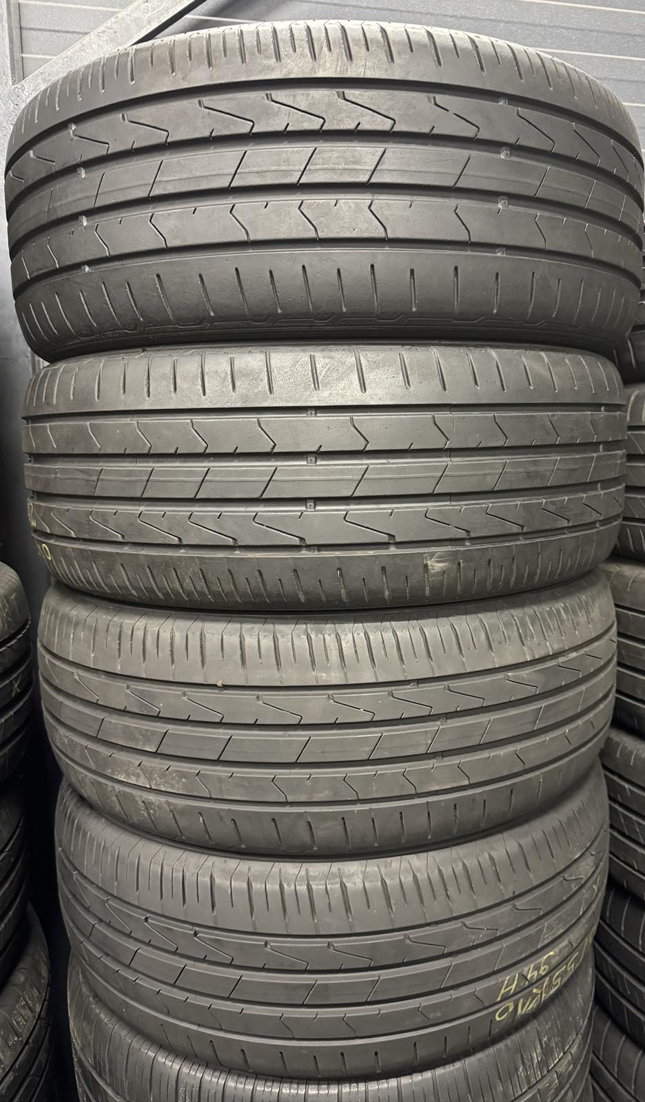 Шини б\у 205/55 R16