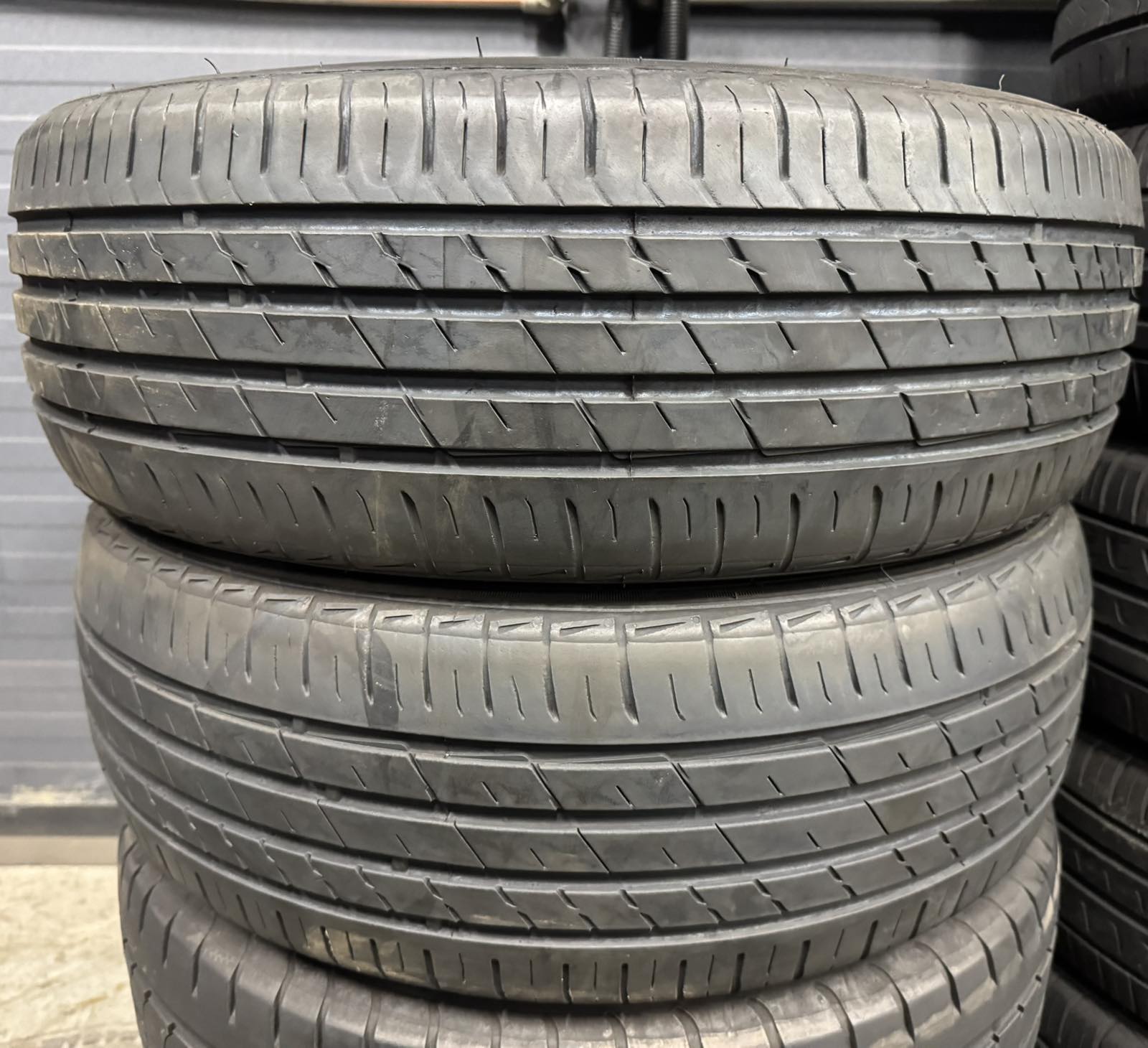 Шини б\у 195/60 R16