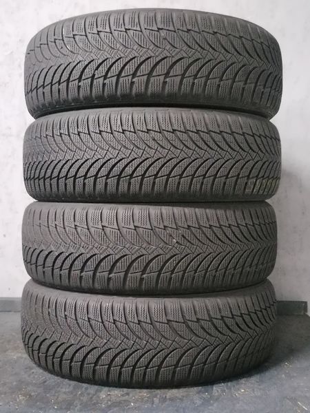 Шини б\у 225/50 R17