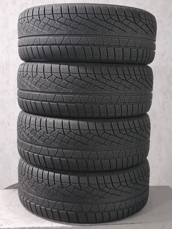 Шини б\у 235/50 R18