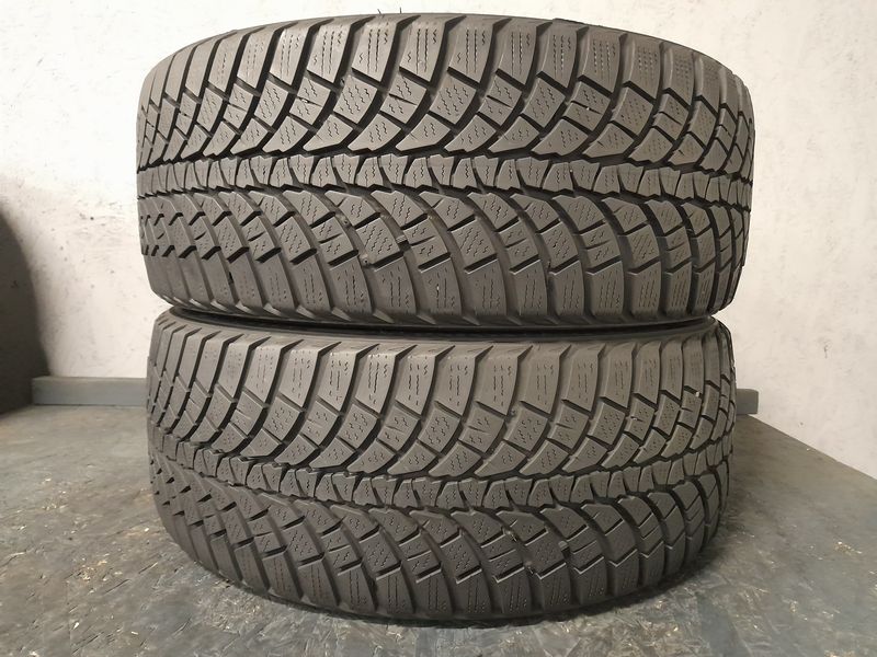 Шини б\у 225/45 R17