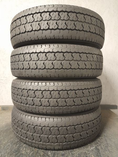 Шини б\у 205/70 R15C
