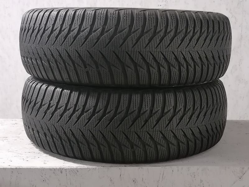 Шини б\у 205/60 R16