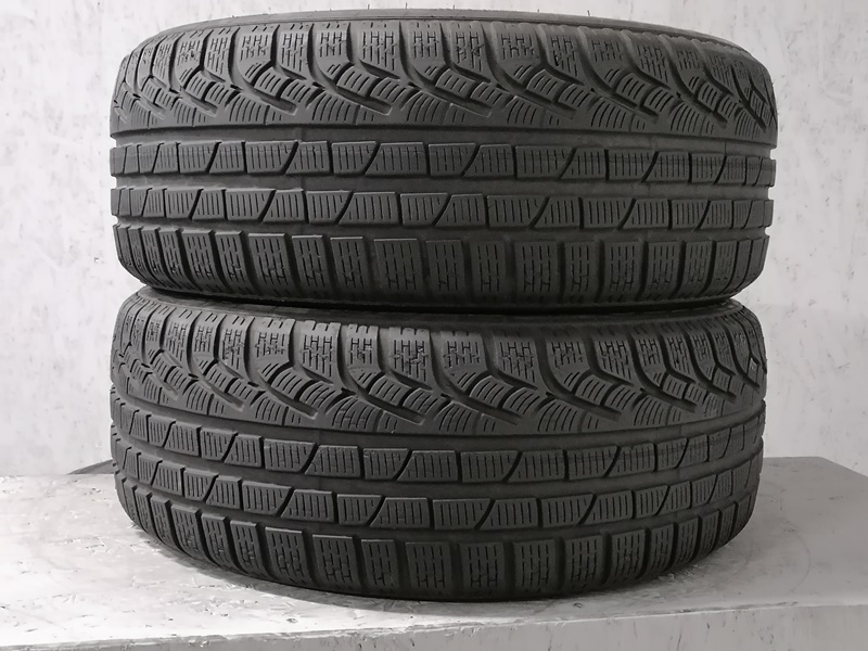 Шини б\у 215/45 R18