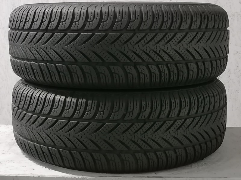 Шини б\у 205/60 R16