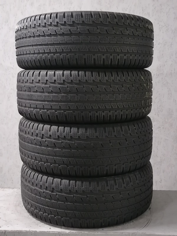 Шини б\у 225/55 R17
