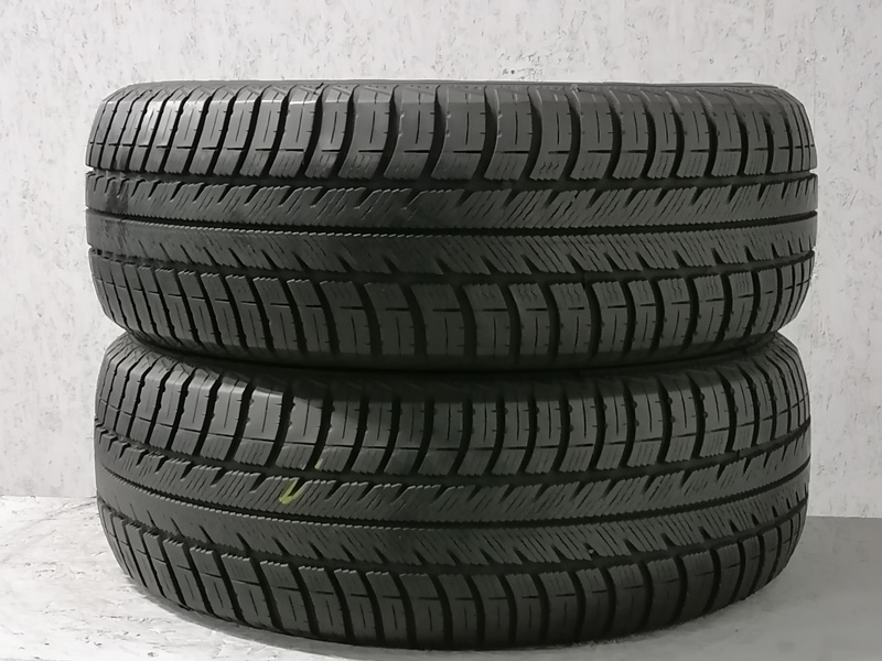 Шини б\у 215/60 R16