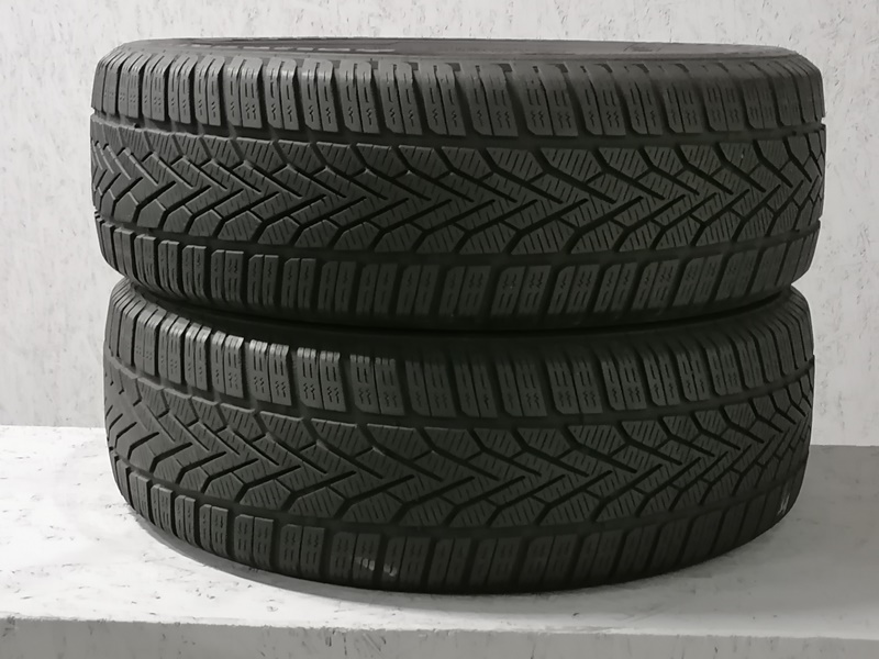Шини б\у 205/60 R16