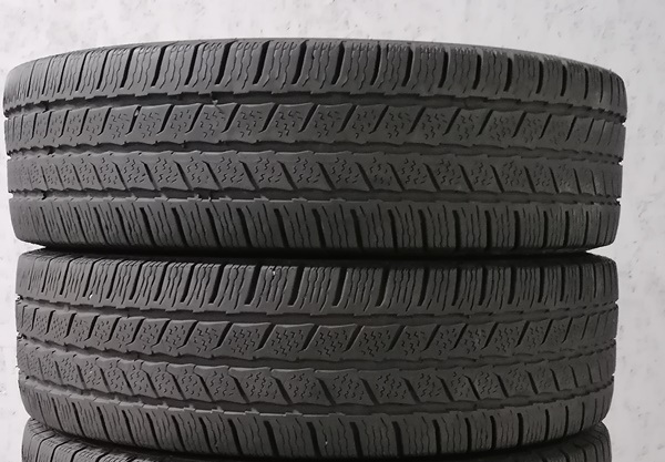 Шини б\у 205/75 R16C
