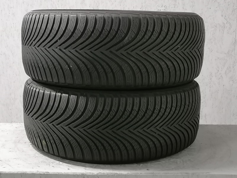 Шини б\у 215/55 R16
