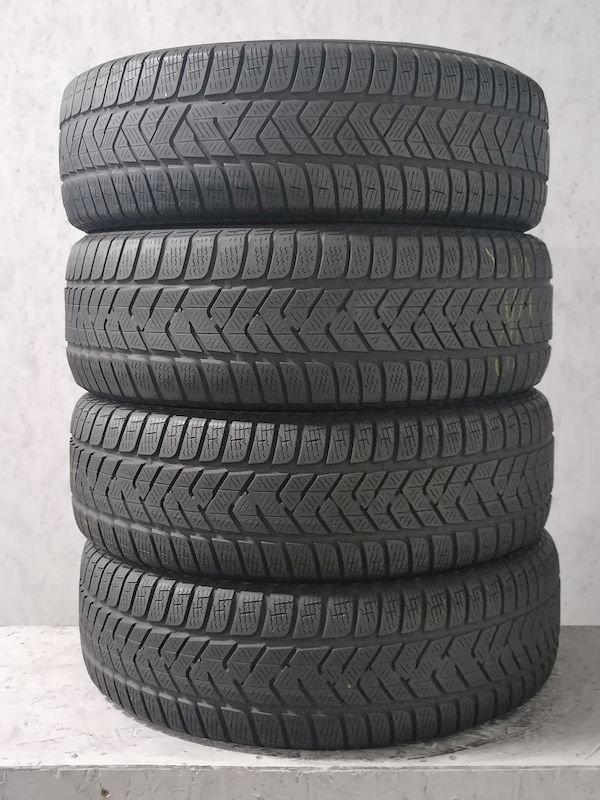 Шини б\у 215/65 R16