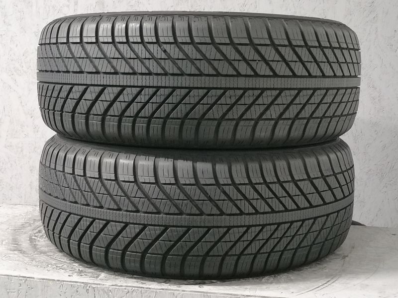 Шини б\у 205/50 R17