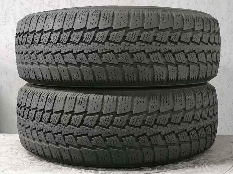 Шини б\у 235/65 R16C