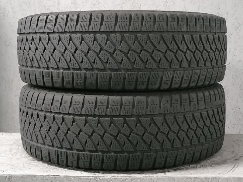Шини б\у 235/65 R16C