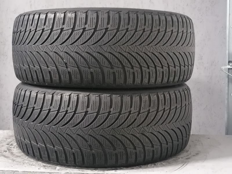 Шини б\у 225/50 R17