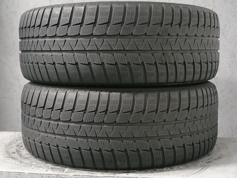 Шини б\у 225/55 R17