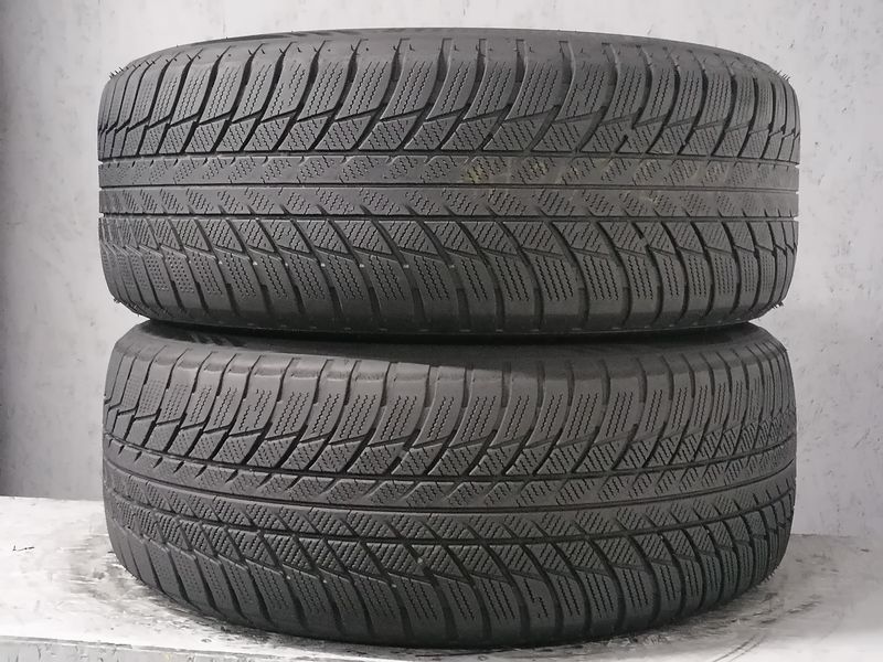 Шини б\у 225/55 R17