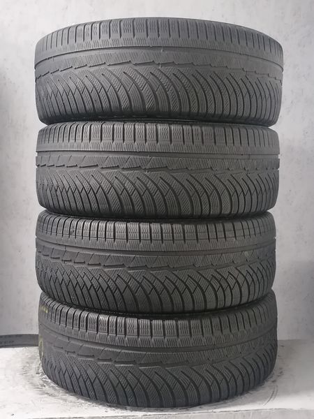 Шини б\у 235/45 R19