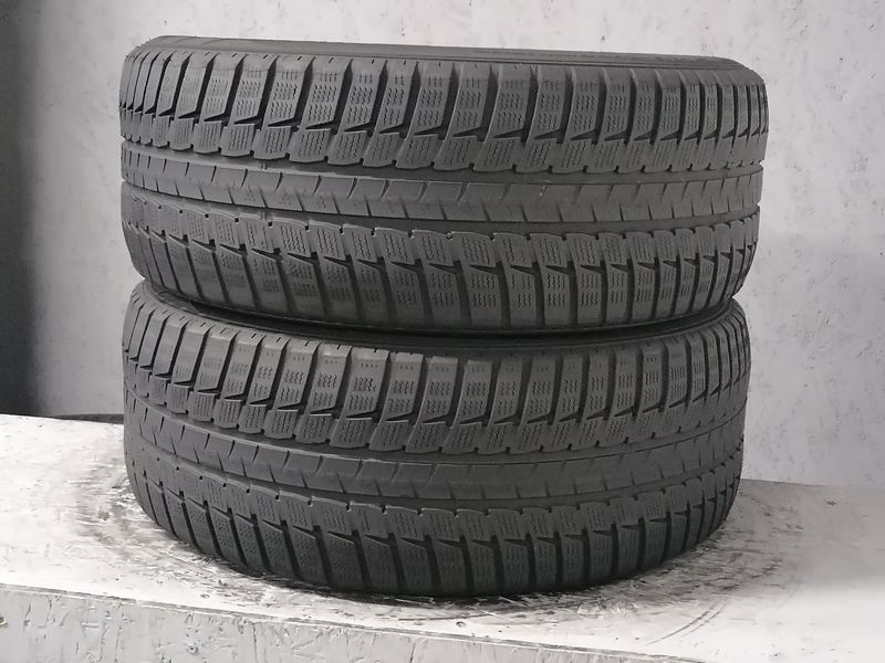 Шини б\у 225/50 R17