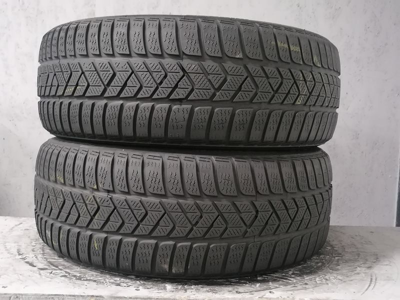 Шини б\у 225/55 R17