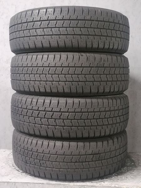 Шини б\у 205/65 R16C