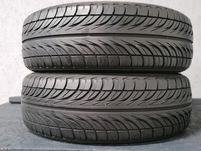 Шини б\у 205/60 R15
