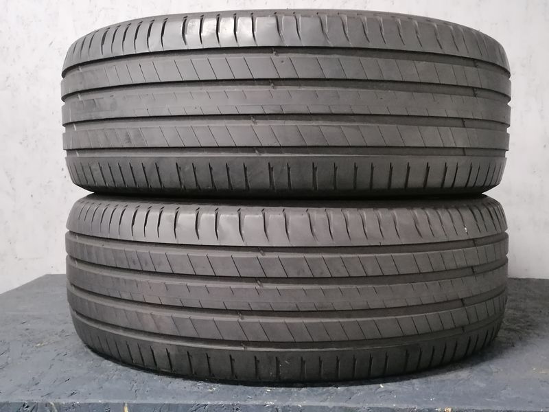 Шини б\у 235/60 R18