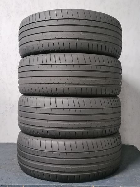 Шини б\у 245/40 R19