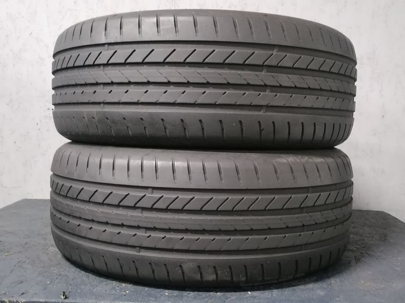 Шини б\у 235/45 R19